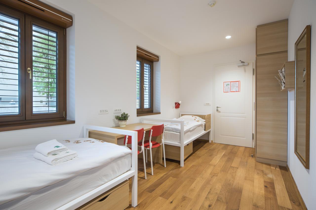 Hostel Bearlog كوشيفج المظهر الخارجي الصورة